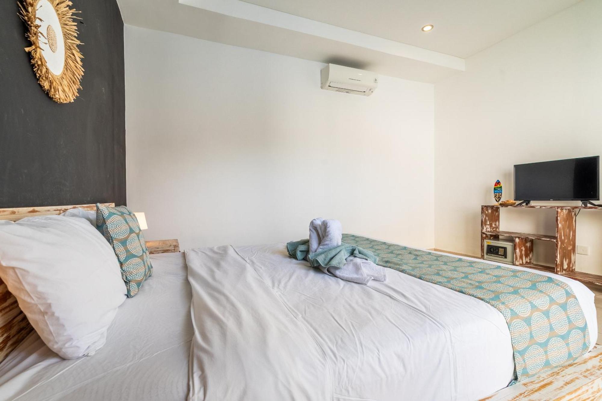 4-Bedroom Pool Villa Near Seminyak Center Ngoại thất bức ảnh