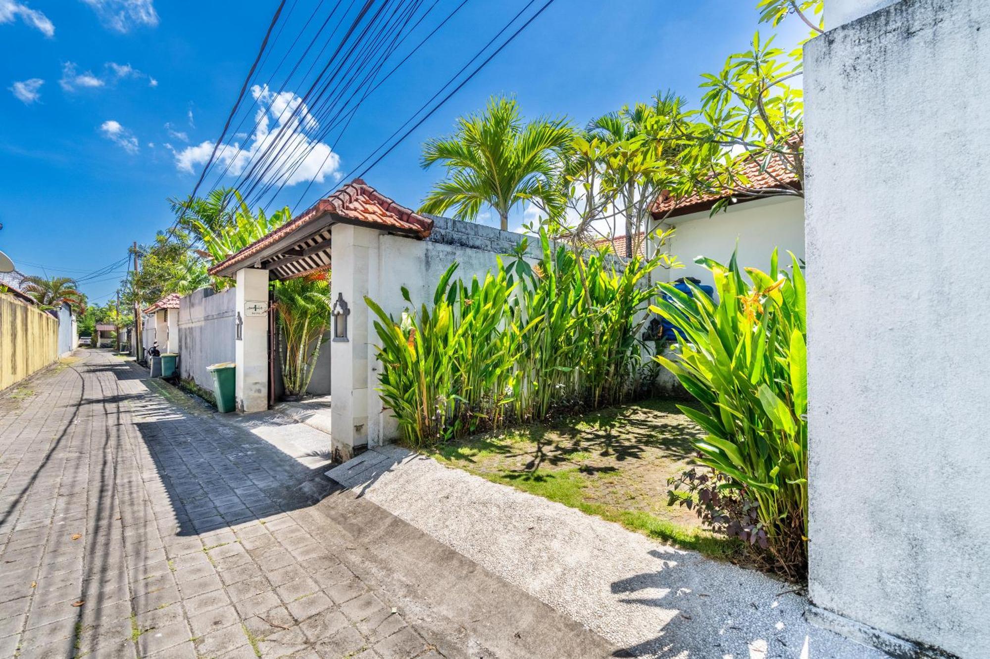 4-Bedroom Pool Villa Near Seminyak Center Ngoại thất bức ảnh