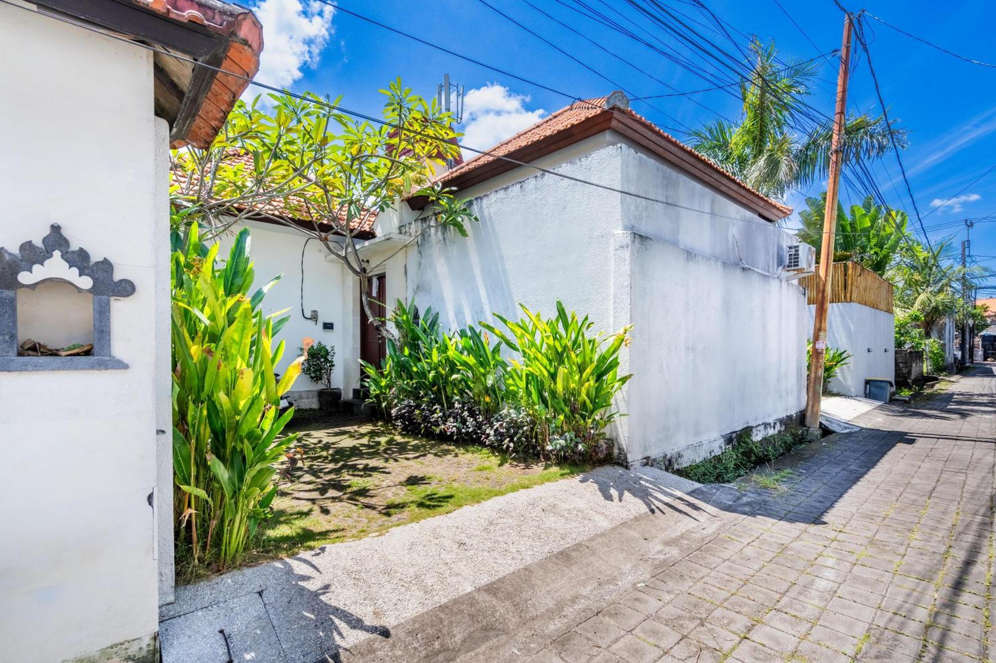4-Bedroom Pool Villa Near Seminyak Center Ngoại thất bức ảnh