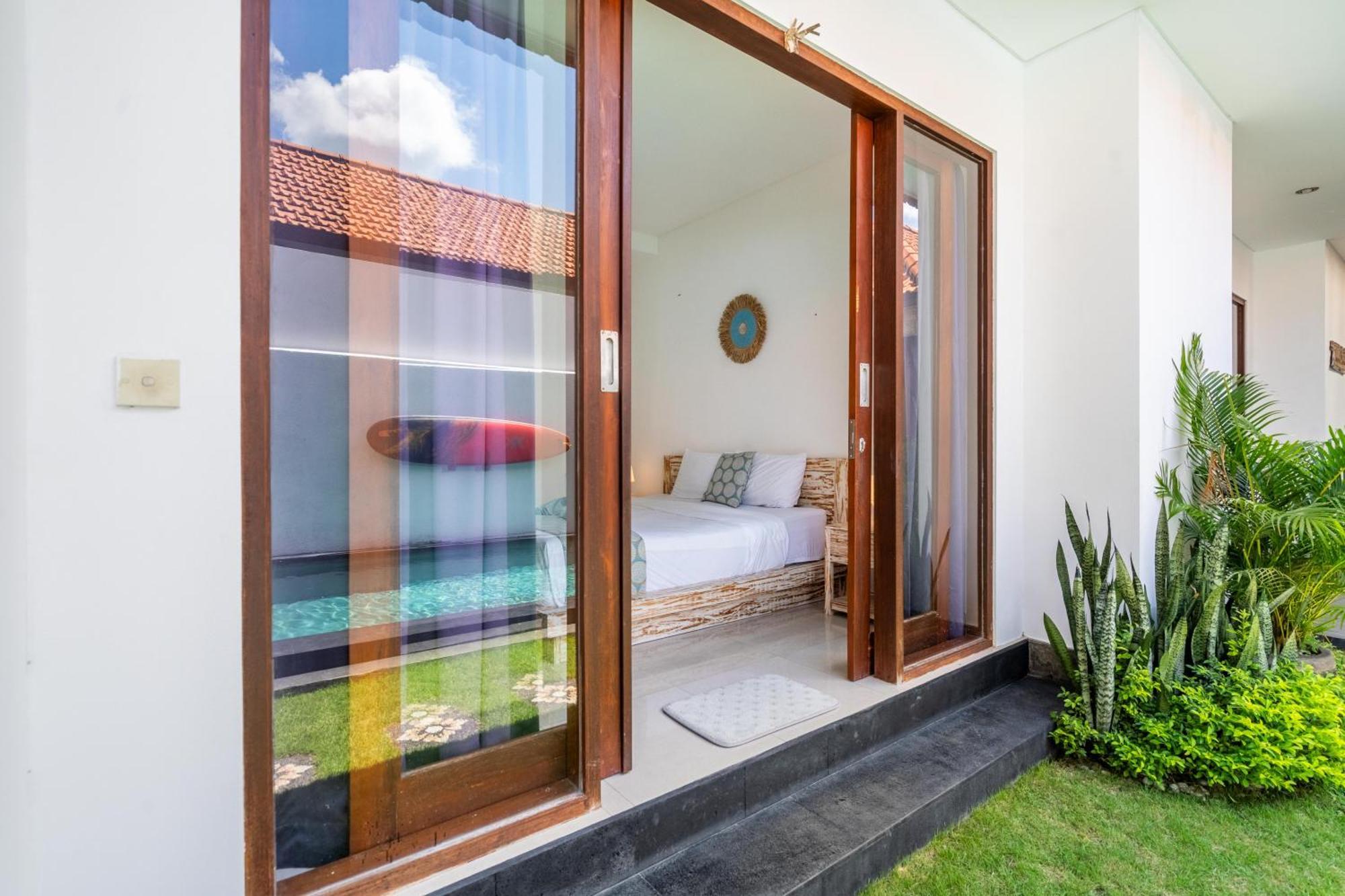 4-Bedroom Pool Villa Near Seminyak Center Ngoại thất bức ảnh