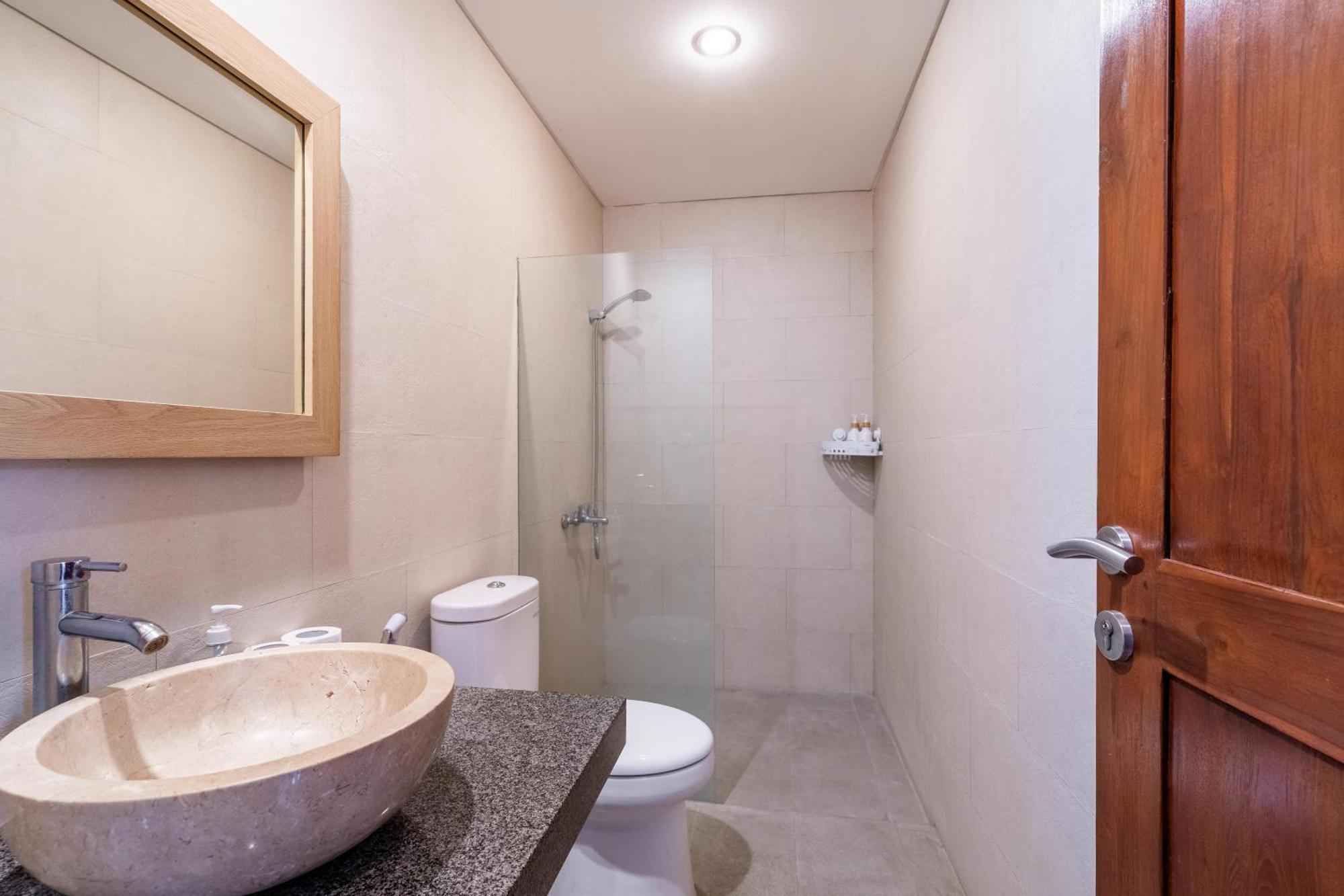4-Bedroom Pool Villa Near Seminyak Center Ngoại thất bức ảnh